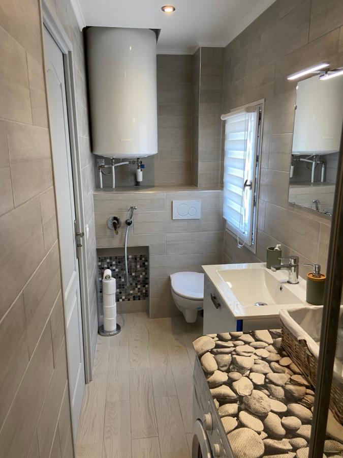 2 Pieces En Rdjardin Avec 2 Grands Terrasses Apartman Antibes Kültér fotó